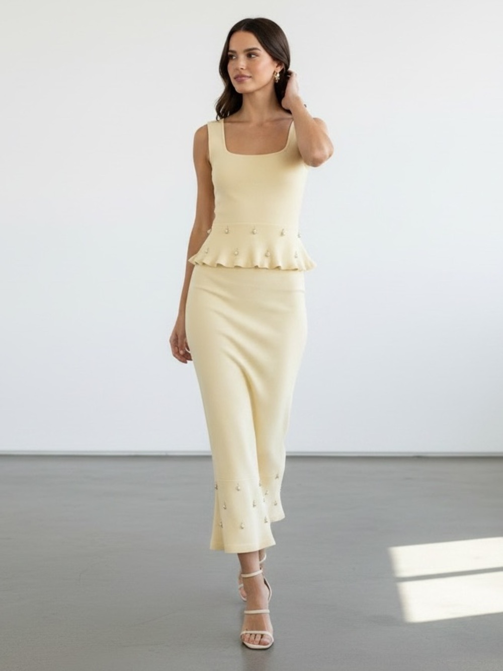1487 • Butter Shaping Knit Dangling Shells of Gold Embellished Skirt Set